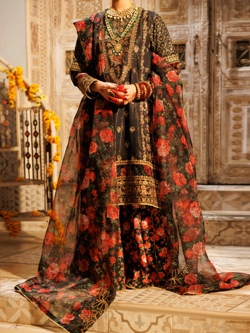 Mesuri Net Black Stitched Suit - Almirah