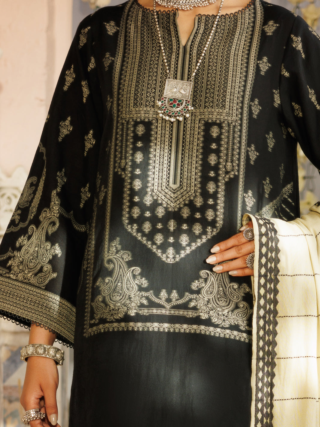 Jacquard Black Stitched Suit - Almirah