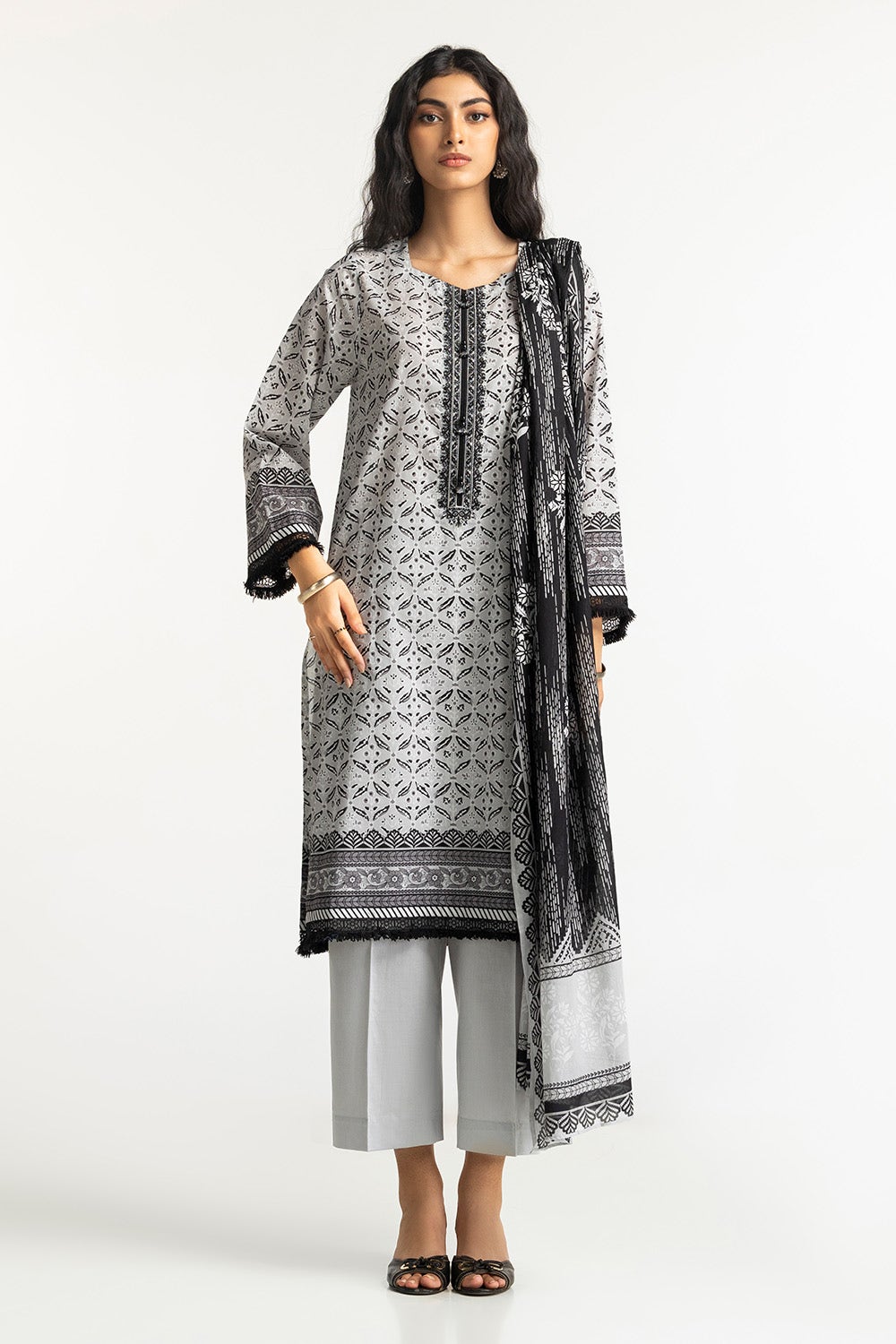 Lawn Grey Stitched Suit - Gul Ahmed