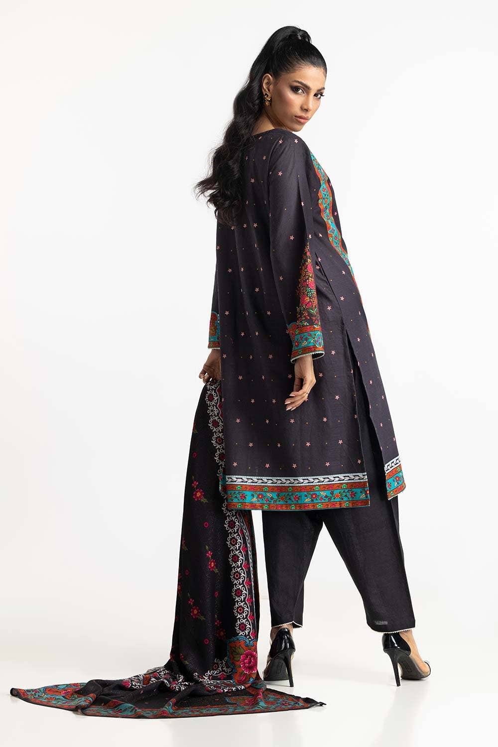 Khaddar Black Stitched Suit - Gul Ahmed