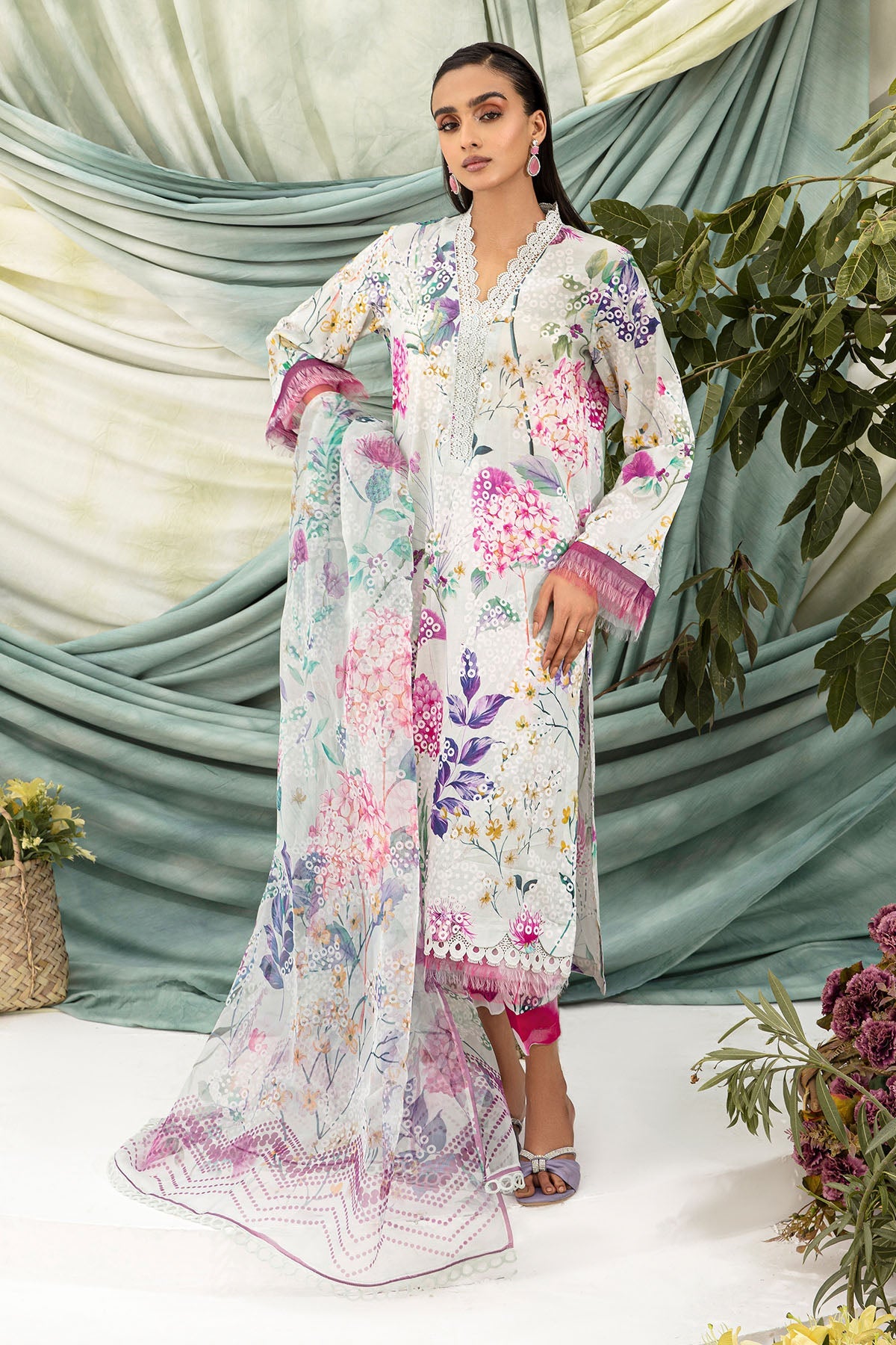 NP-372 - Nureh Lawn Collection