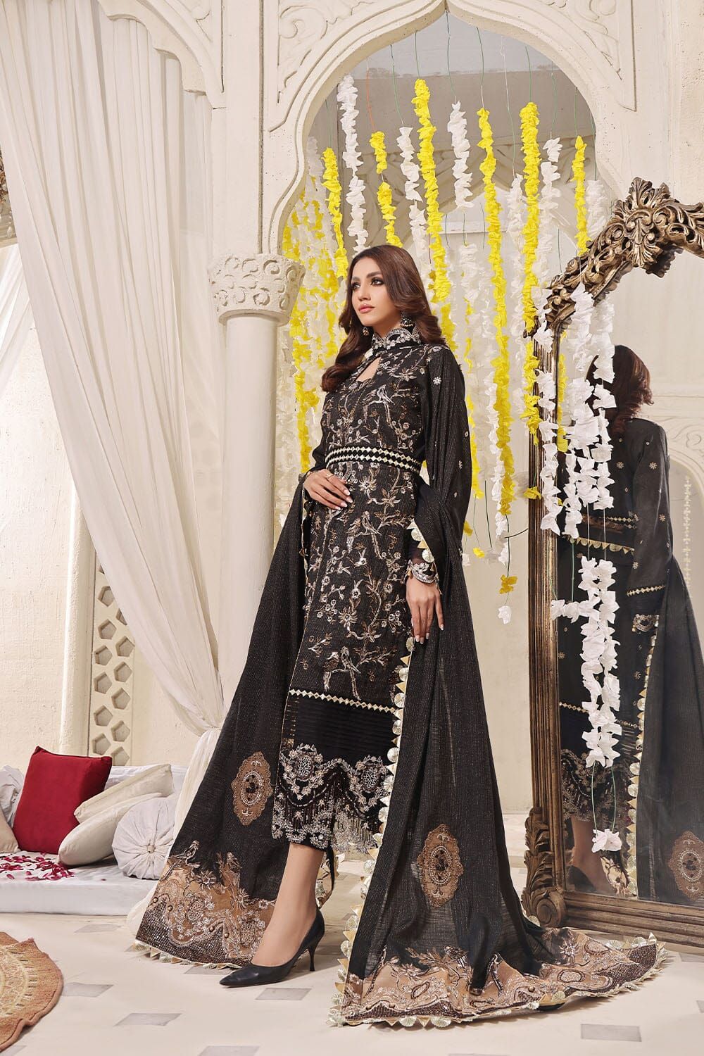 Gold Zeri Luxury Black 3 Piece Stitched Suit - Khas
