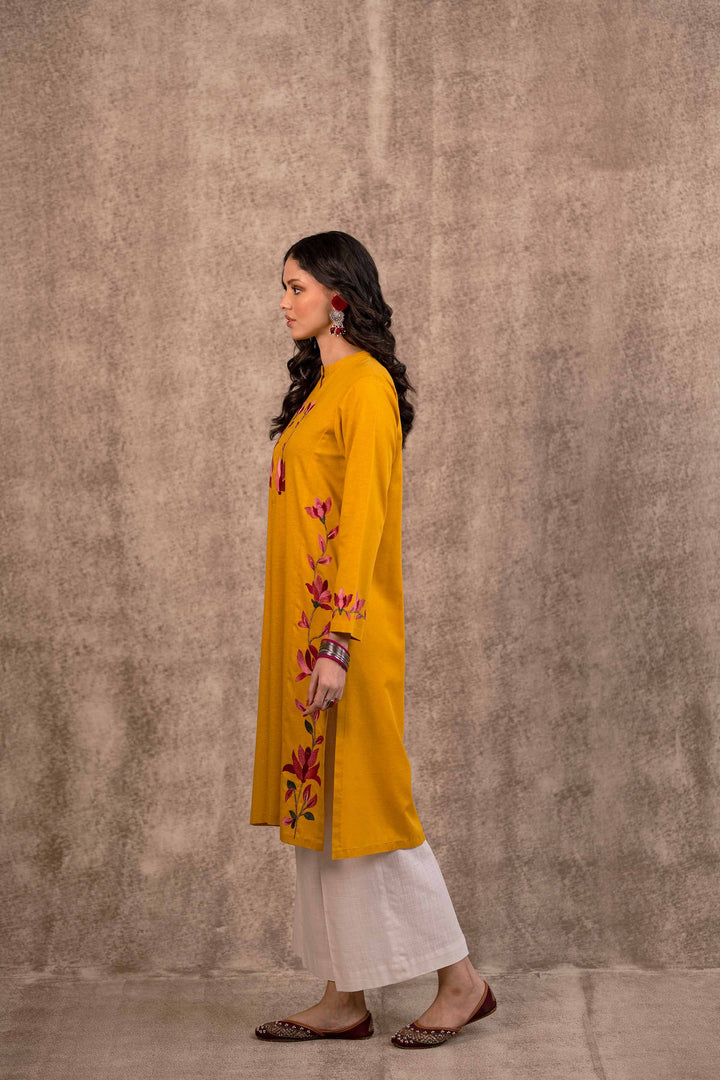 Karandi Yellow Kurti - Nishat