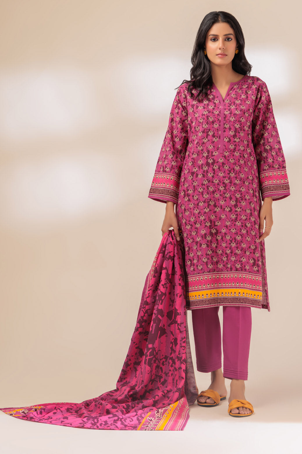 Khaddar Pink 3 Piece Suit - Bonanza