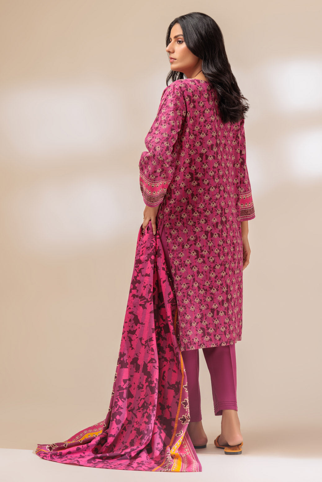 Khaddar Pink 3 Piece Suit - Bonanza