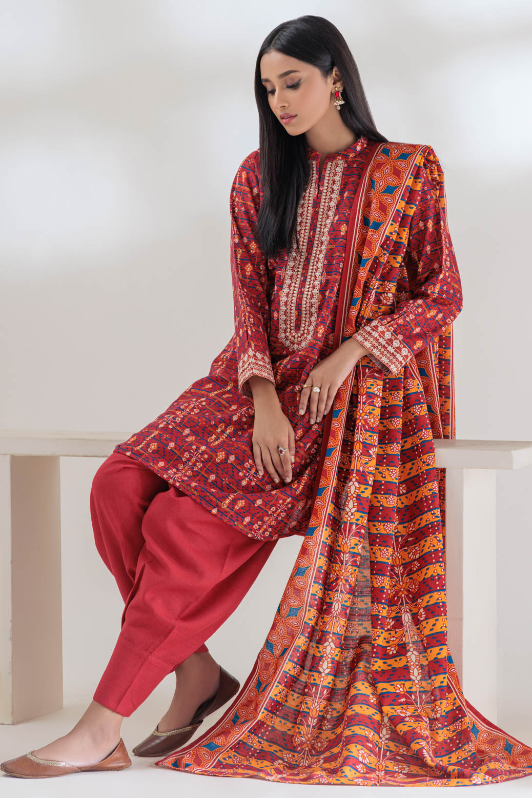 Khaddar Red 3 Piece Suit - Bonanza