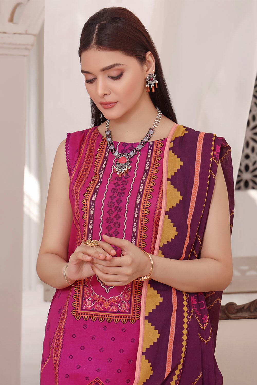 Lawn Magenta 3 Piece Suit - Khas