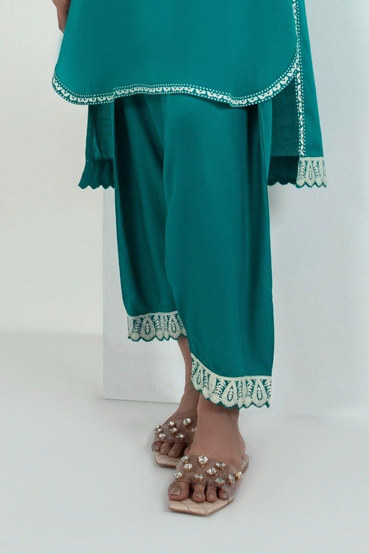 Green Shalwar - Sana Safinaz